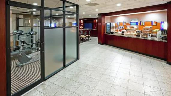 Holiday Inn Express Paramus | New Jersey - Fort Lee - Paramus (ve civarı) - Paramus