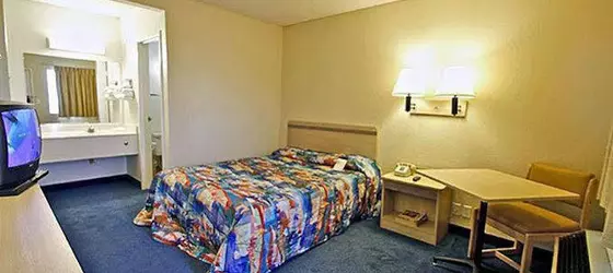 Motel 6 Lancaster | Kaliforniya - Los Angeles County - Lancaster (ve civarı)