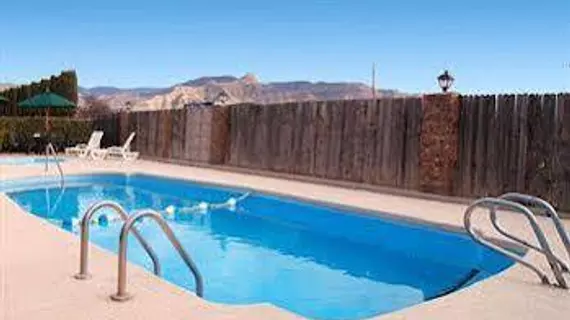 Quality Inn & Suites Alamogordo | New Mexico - Alamogordo (ve civarı) - Alamogordo