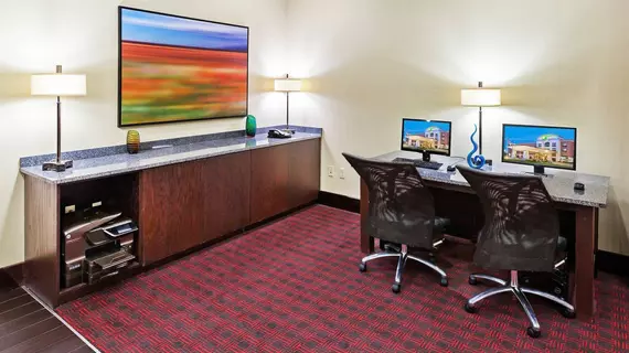 Holiday Inn Express Hotel and Suites Duncan | Oklahoma - Duncan