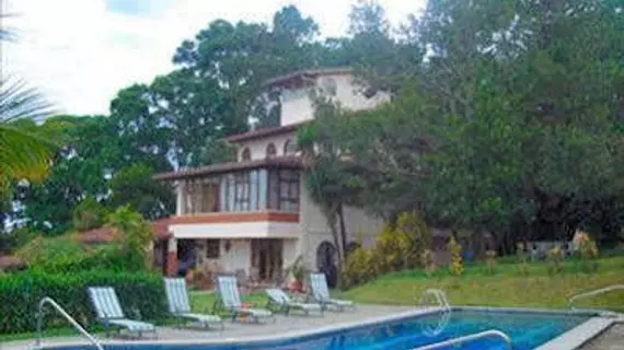 La Catalina Hotel & Suites | Alajuela (ili) - San Jose (ve civarı) - Santa Barbara de Heredia - Birri