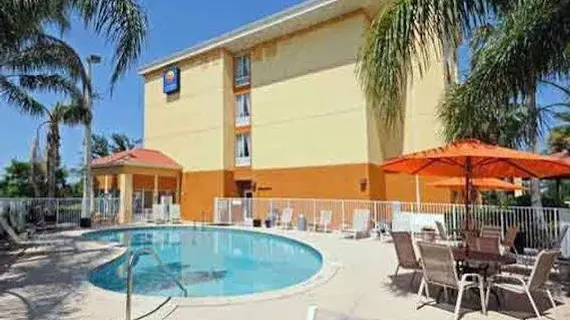 Comfort Inn & Suites Sanford | Florida - Sanford