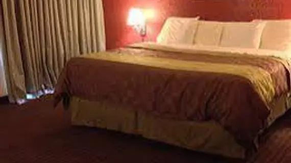 HomeTown Inn & Suites | Minnesota - Waconia (ve civarı) - Belle Plaine