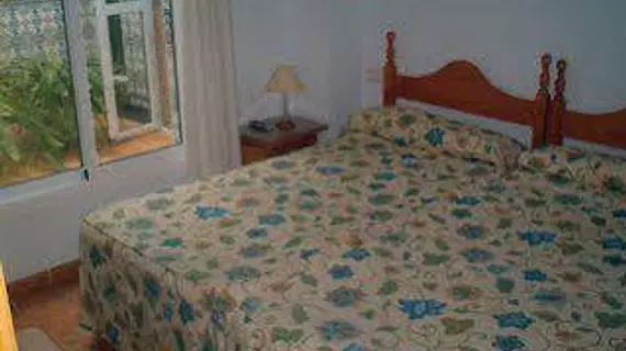 Hostal Ana | Andalucia - Malaga İli - La Axarquía - Nerja - Nerja Kent Merkezi