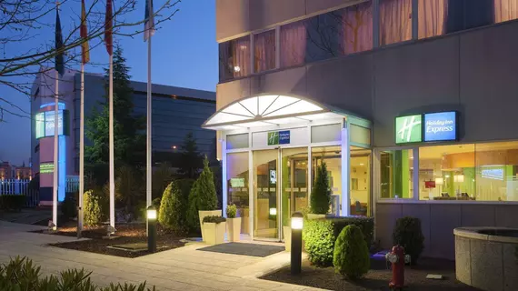 Holiday Inn Express Madrid Tres Cantos | Madrid Özerk Topluluğu - Madrid (ve civarı) - Tres Cantos