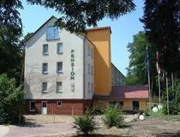 Land Gut Hotel Pension Sperling | Brandenburg Bölgesi - Dallgow-Doeberitz