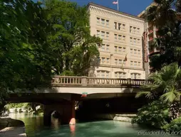 Drury Inn & Suites San Antonio Riverwalk | Teksas - San Antonio (ve civarı) - San Antonio - San Antonio Merkezi