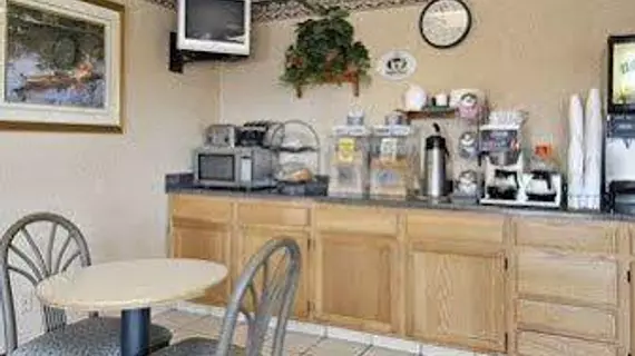 Americas Best Value Inn & Suites Harrisonville | Missouri - Clinton - Harrisonville