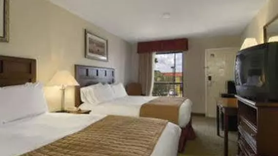 Baymont Inn & Suites Mobile | Alabama - Mobile (ve civarı) - Mobile