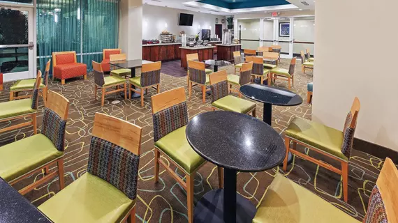 La Quinta Inn and Suites Houston Willowbrook | Teksas - Houston (ve civarı) - Houston - FM 1960 Otoyolu