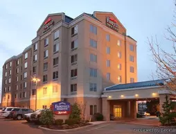 Fairfield Inn & Suites Woodbridge | New Jersey - Franklin Township - Somerset (ve civarı) - Avenel