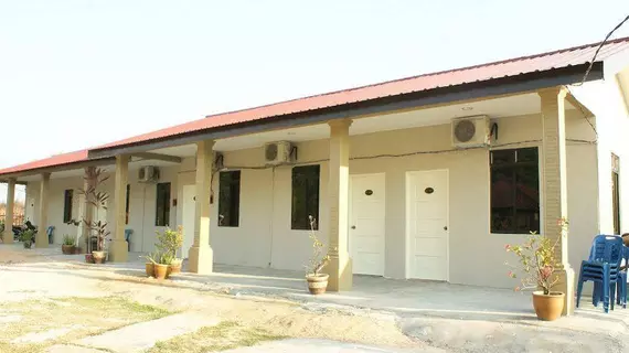 Pemandangan Indah Guest House | Kedah - Langkawi