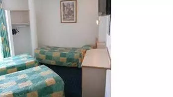 Hotel Agena | Occitanie - Hautes-Pyrenees - Lourdes - Tarbes (ve civarı) - Lourdes