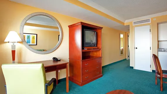 Holiday Inn Express Hotel & Suites Virginia Beach Oceanfront | Virginia - Norfolk - Virginia Beach (ve civarı) - Virginia Beach