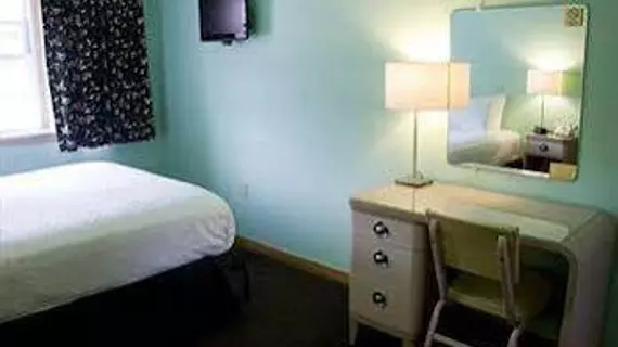 Holiday Music Motel | Wisconsin - Door County - Sturgeon Bay