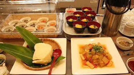 Naha Beach Side Hotel | Okinava (idari bölge) - Kunigami - Okinawa (ve civarı) - Naha - Naha City Centre