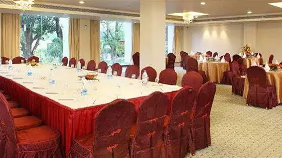 Godwin Hotels | Uttarkand - Haridwar Bölgesi - Haridwar (ve civarı) - Haridwar