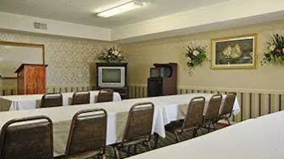 Mockingbird Inn & Suites | Alabama - Evergreen (ve civarı) - Monroeville