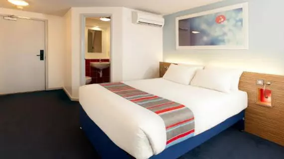 Travelodge London Tower Bridge | Londra (ve civarı) - Tower Hamlets - Tower Hill