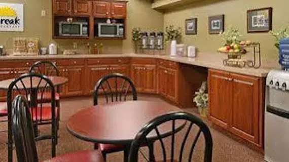 DAYS INN & SUITES LEXINGTON | Kentucky - Lexington (ve civarı) - Lexington