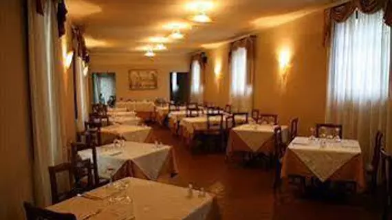 Hotel Il Gelso | Lombardy - Brescia (il) - Brescia (ve civarı) - Pontevico