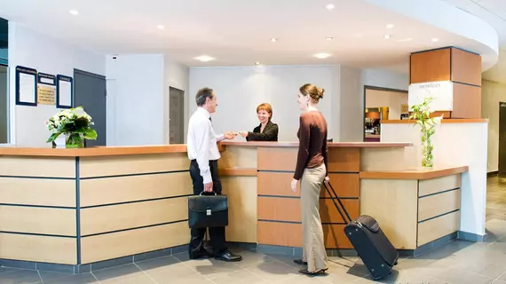 Holiday Inn Clermont-Ferrand | Auvergne-Rhone-Alpes - Puy-de-Dome (bölge) - Clermont-Ferrand