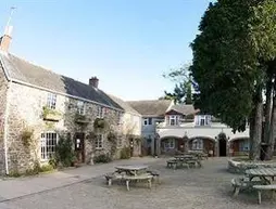 The Crooked Inn - Inn