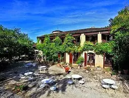 Logis Hostellerie de l'Auberge de L'Étang Bleu | Nouvelle-Aquitaine - Dordogne - Mareuil en Périgord