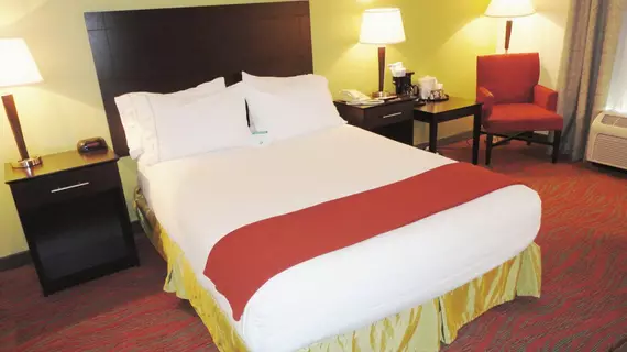 HOLIDAY INN EXPRESS & SUITES C | Alabama - Cullman (ve civarı) - Cullman