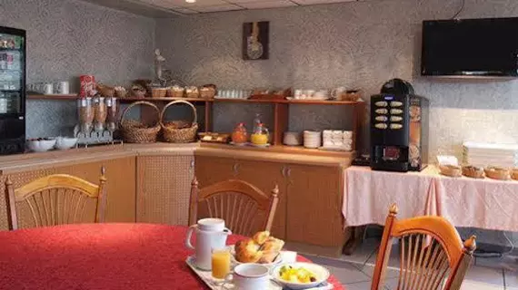 Comfort Hotel Paray Le Monial | Bourgogne-Franche-Comte - Saone-et-Loire (bölge) - Paray-le-Monial