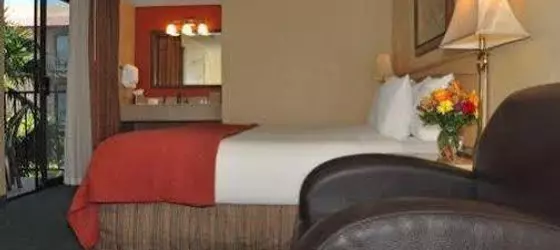 Oxford Inn & Suites Lancaster | Kaliforniya - Los Angeles County - Lancaster (ve civarı)