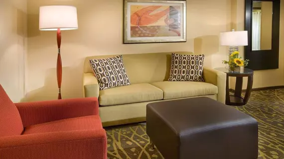 Embassy Suites Houston-Energy Corridor | Teksas - Houston (ve civarı) - Houston - Hunters Creek Village - Memorial