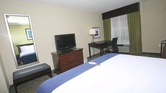 Holiday Inn Express Hotel & Suites Roseville | Michigan - Detroit (ve civarı) - Roseville