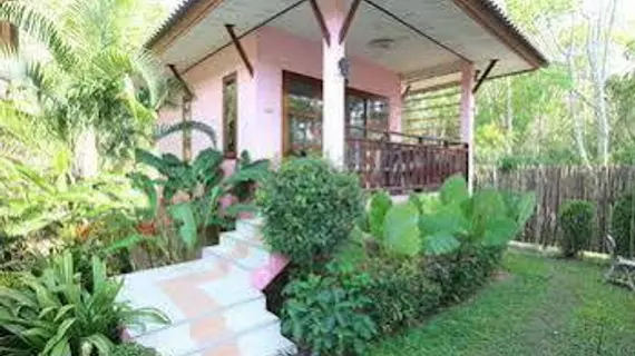 Pinky Bungalows | Krabi İli - Ko Lanta