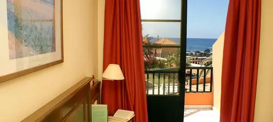 Apartamentos Las Tres Palmeras | Kanarya Adaları - La Gomera - Valle Gran Rey - La Calera Plajı