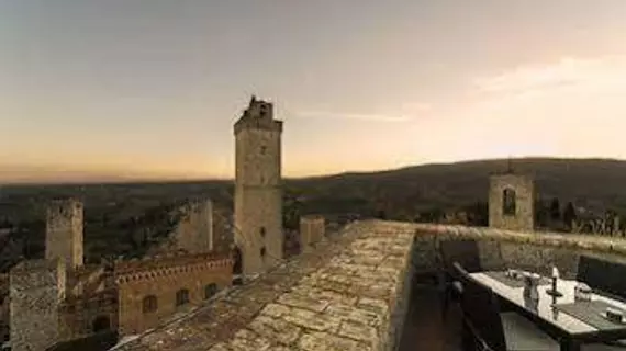 Torre Di San Gimignano | Toskana - Siena (vilayet) - San Gimignano - San Gimignano Kent Merkezi