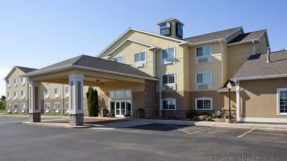 Crossings Inn and Suites by GrandStay | Minnesota - Monticello (ve civarı) - Becker