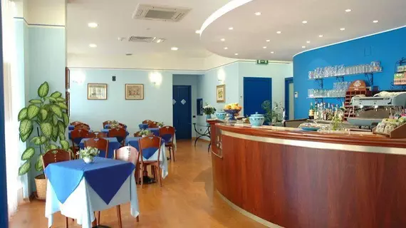 Hotel La Vela | Umbria - Perugia (vilayet) - Passignano sul Trasimeno