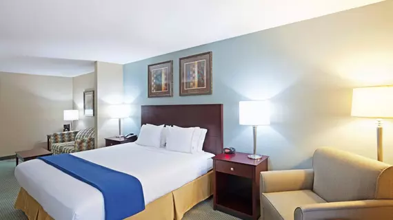 Holiday Inn Express and Suites Meriden | Connecticut - Hartford (ve civarı) - Meriden