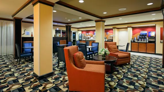 Holiday Inn Express Atmor | Alabama - Evergreen (ve civarı) - Atmore