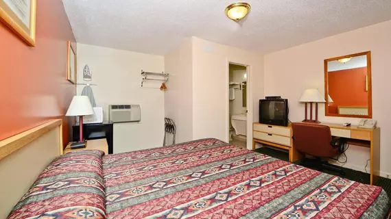 Americas Best Value Inn Middlefield | Connecticut - Hartford (ve civarı) - Rockfall