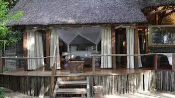 Sindabezi Island Camp | Livingstone