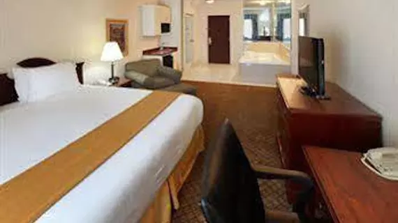 Holiday Inn Express Hotel & Suites Camden | Arkansas - El Dorado (ve civarı) - Camden