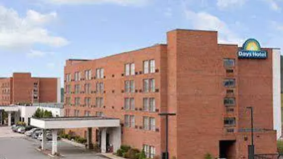 Days Inn and Suites Sutton Flatwoods | Batı Virginia - Sutton (ve civarı) - Sutton