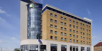 Holiday Inn Express London - Newbury Park