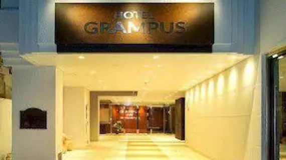 Grampus Inn Shinsaibashi | Osaka (idari bölge) - Osaka (ve civarı) - Osaka City Center - Namba