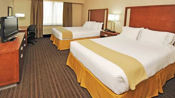 Holiday Inn Express & Suites Vaughan | Ontario - Vaughan