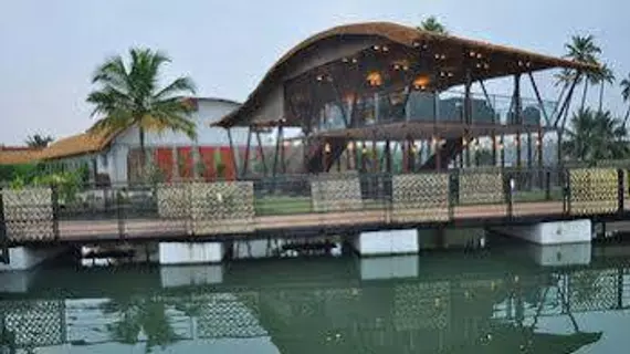 Aquatic Floating Resort | Kerala - Ernakulam Bölgesi - Koşin (ve civarı) - Koçi