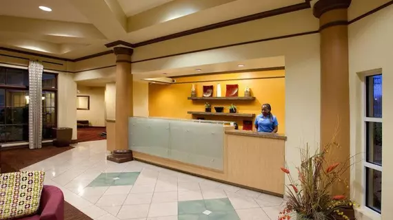 La Quinta Inn & Suites Alexandria Airport | Louisiana - Alexandria (ve civarı) - Alexandria