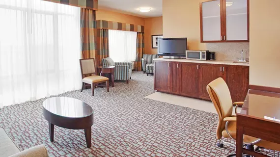 Holiday Inn Express Salinas | Kaliforniya - Monterey (ve civarı) - Salinas